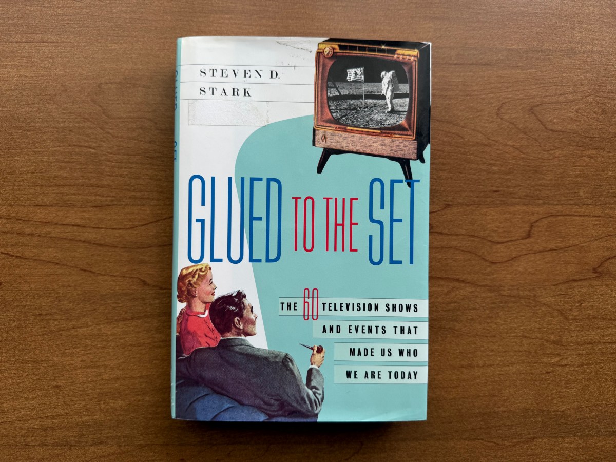 From the M*A*S*H Library 50: “Glued to the&nbsp;Set”